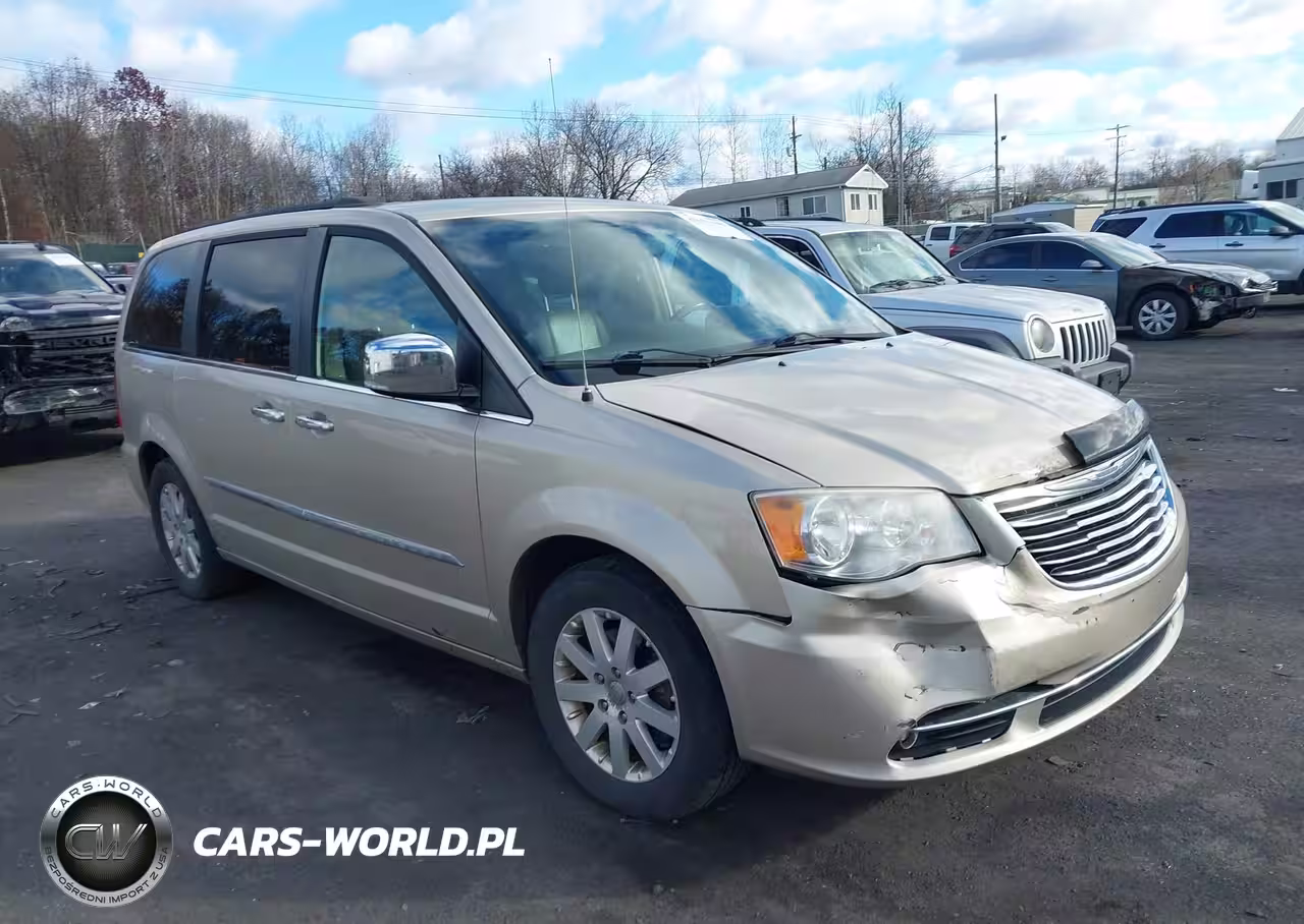 2012 Chrysler Town & Country Touring-L