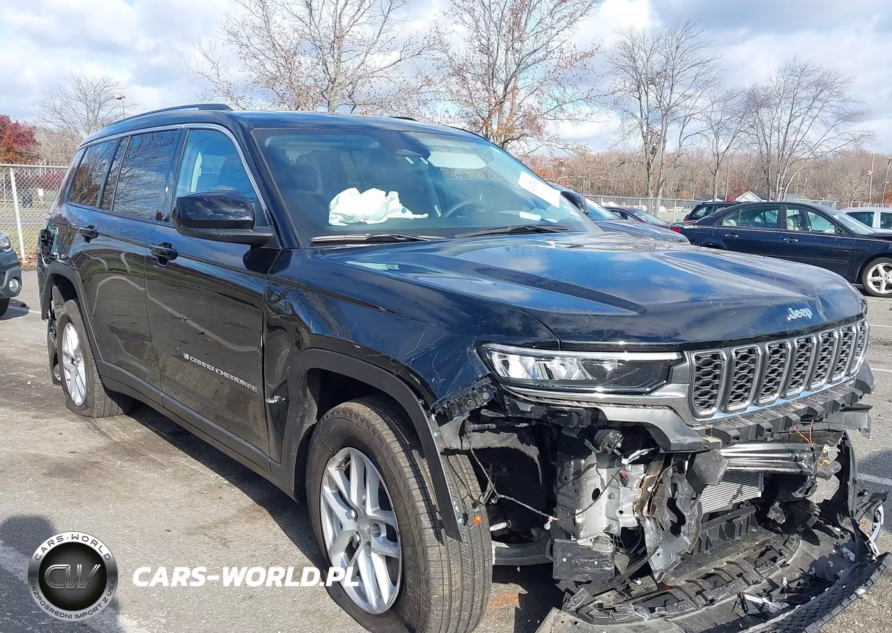 2023 Jeep Grand Cherokee L Laredo 4X4