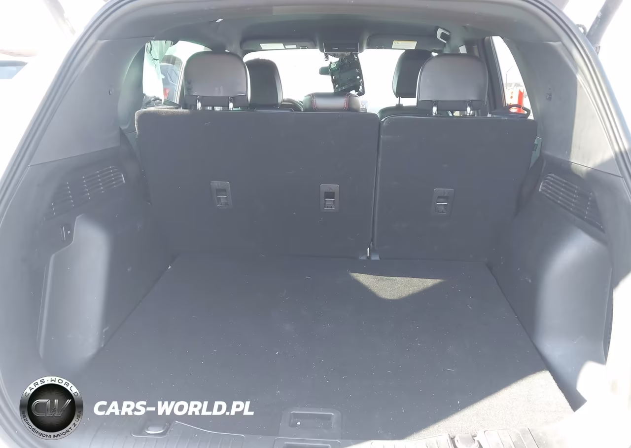 2023 Ford Escape St-Line VIN:1FMCU0MN2PUA91133 - 17