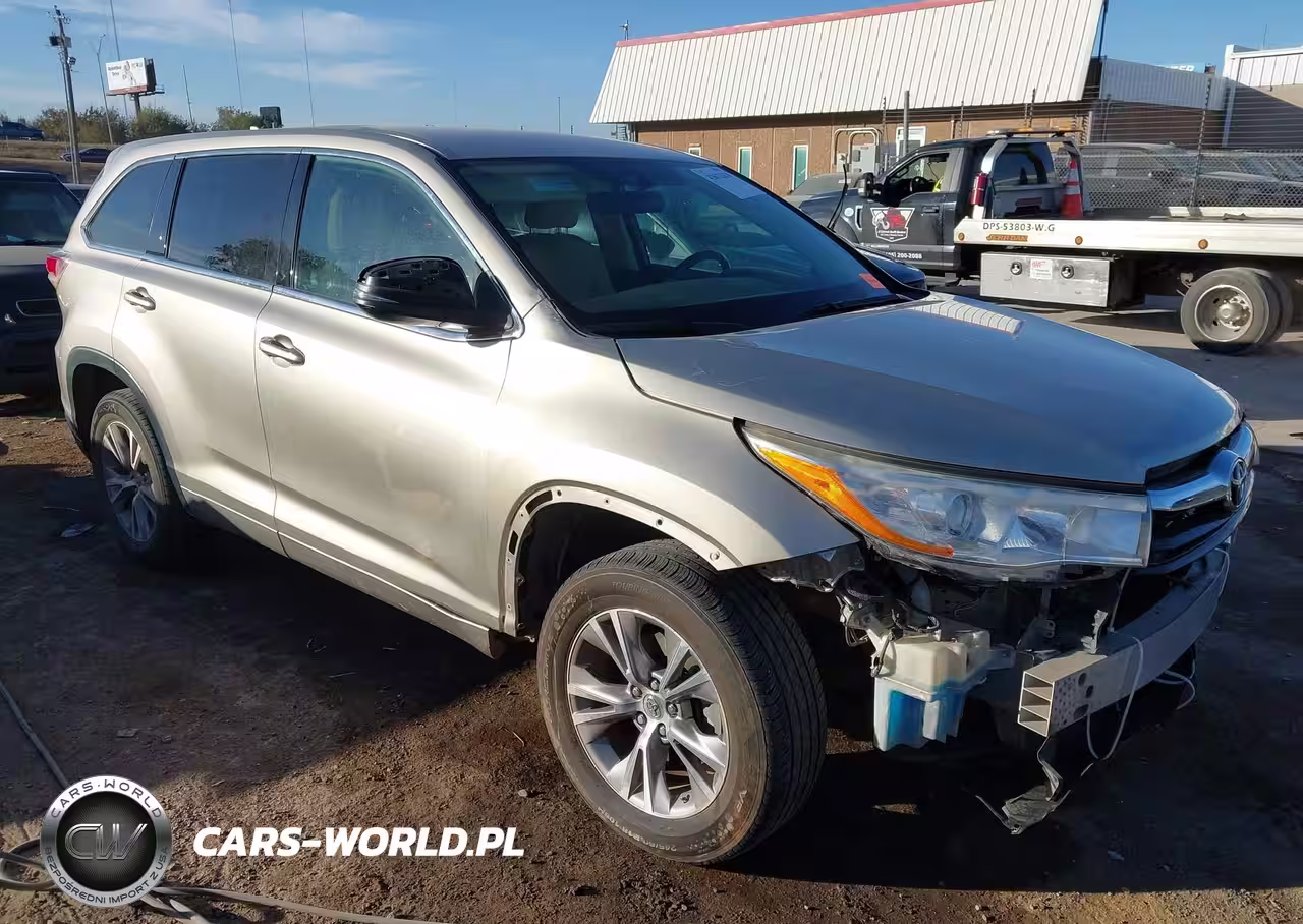 2014 Toyota Highlander Le Plus V6