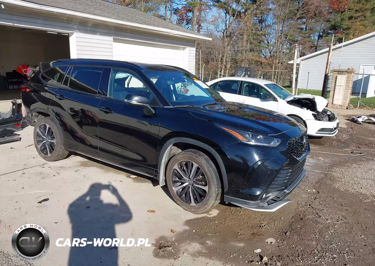2021 Toyota Highlander Xse