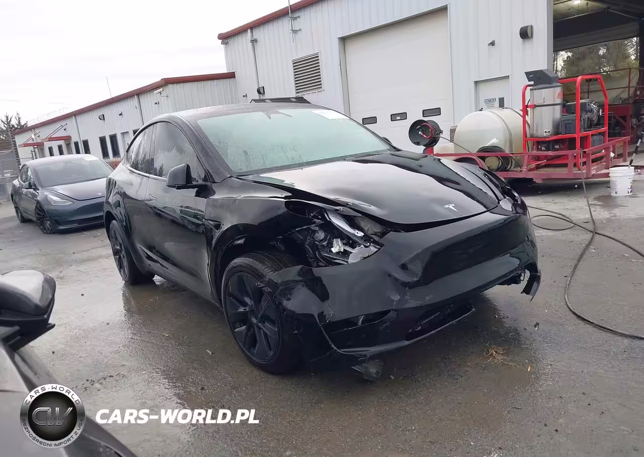 2025 Tesla Model Y Long Range Dual Motor All-Wheel Drive
