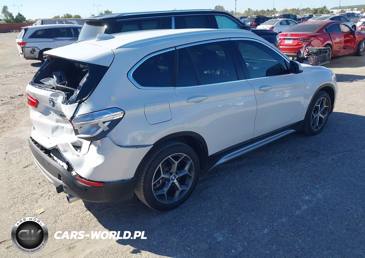 2017 BMW X1 Sdrive28I VIN:WBXHU7C38H5H33794 - 4