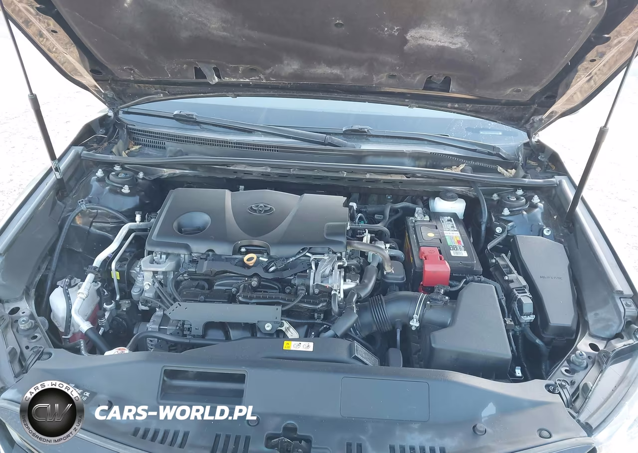 2018 Toyota Camry Le VIN:4T1B11HK6JU673351 - 10