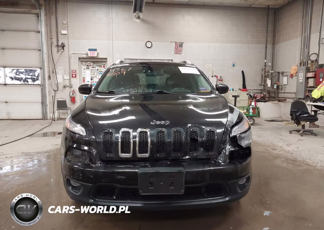 2015 Jeep Cherokee Latitude VIN:1C4PJMCS1FW794836 - 12