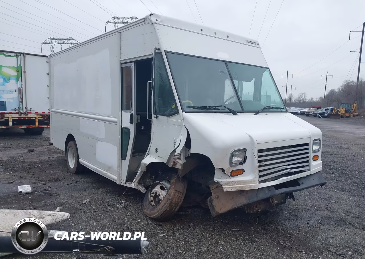 2014 Ford F-59 Commercial Stripped