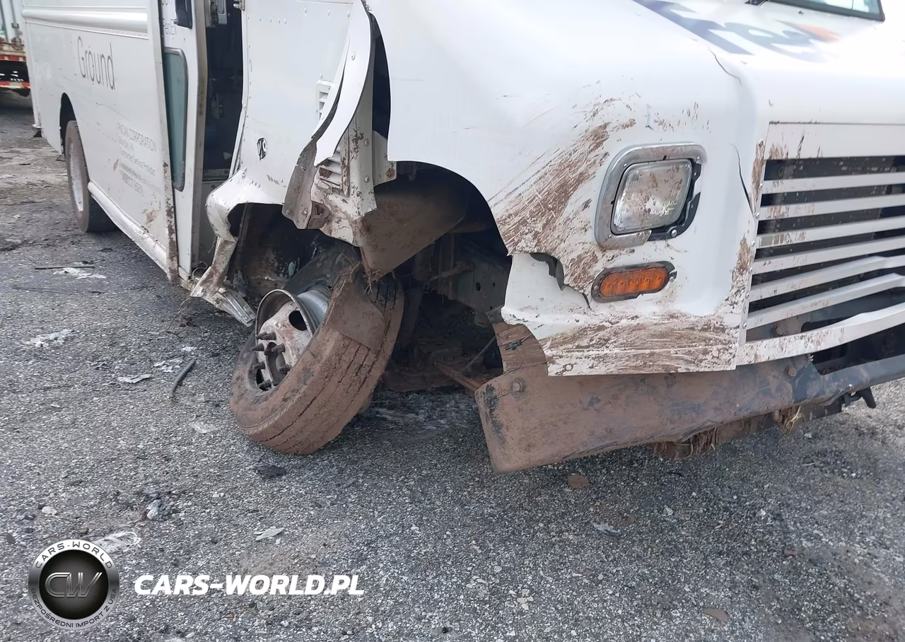 2014 Ford F-59 Commercial Stripped VIN:1F64F5KY6E0A15368 - 11