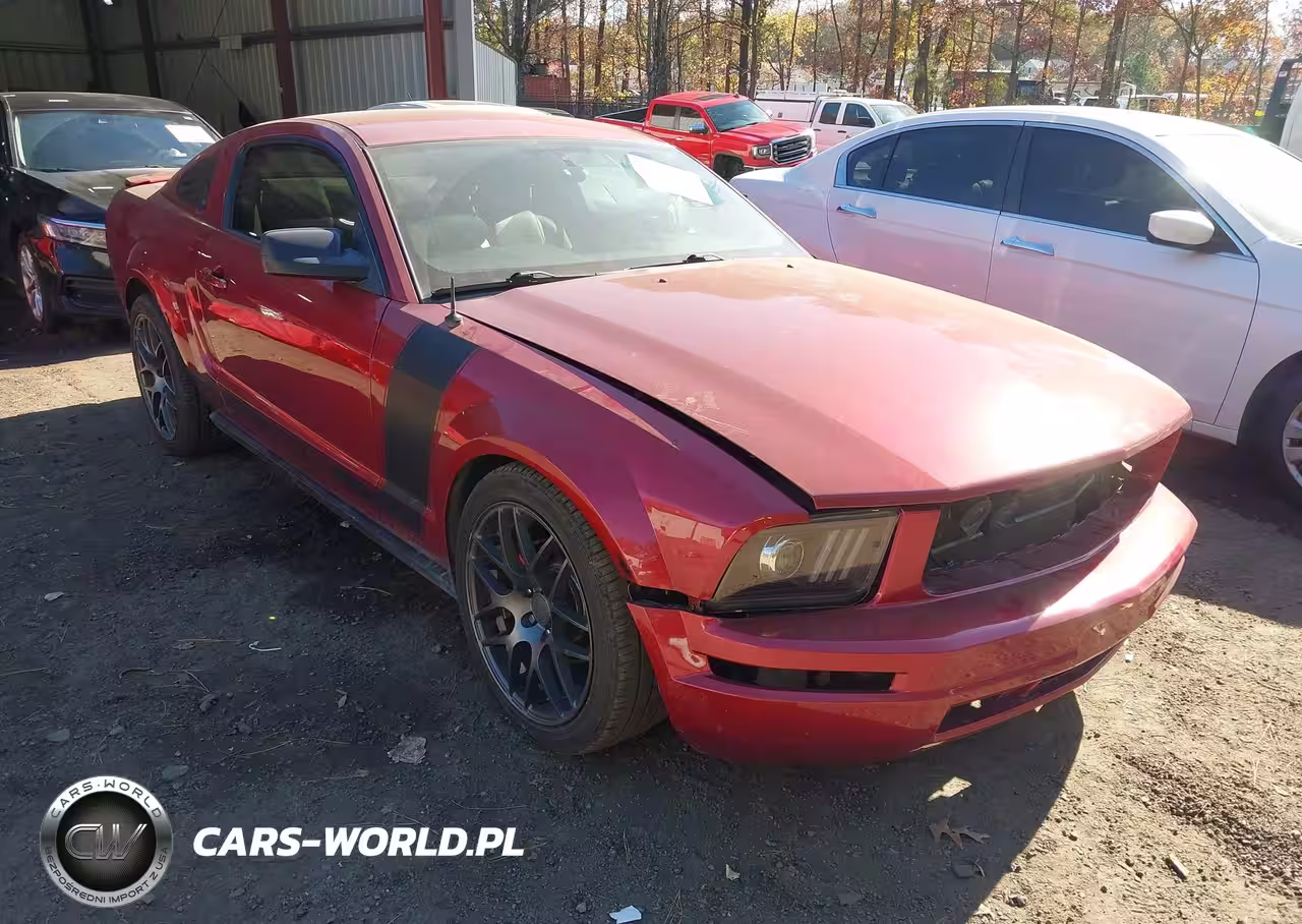2007 Ford Mustang V6 Deluxe-V6 Premium