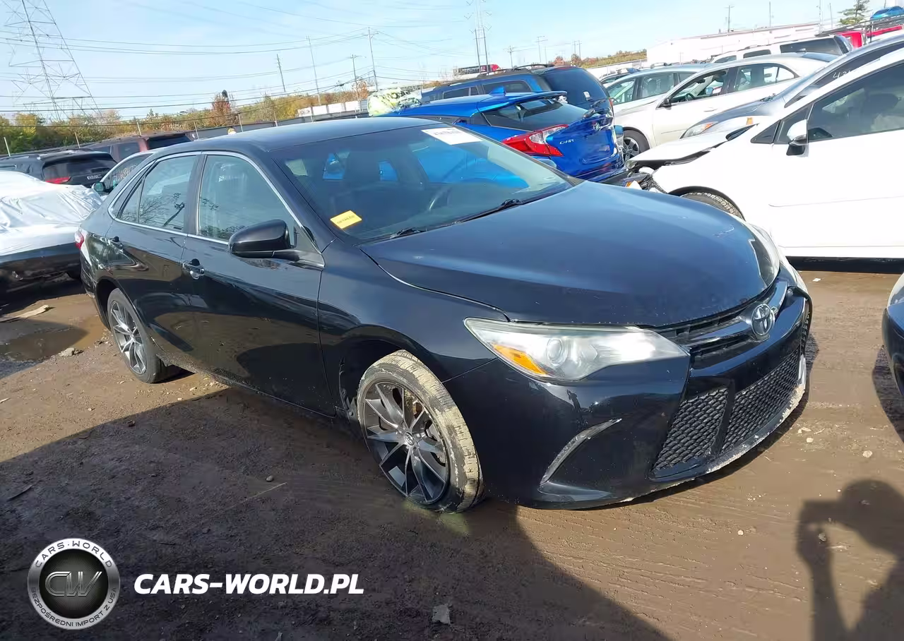 2015 Toyota Camry Xse