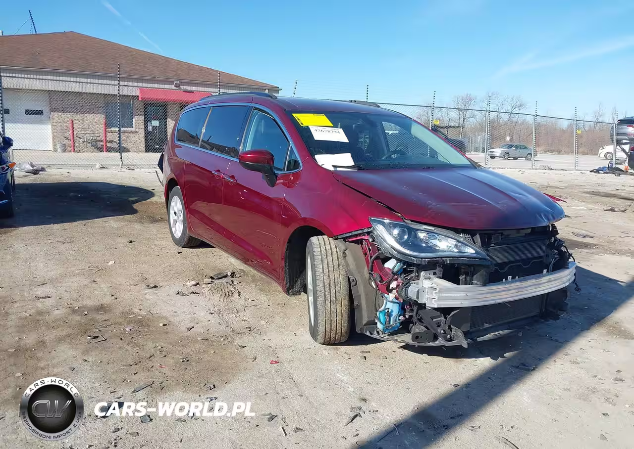 2017 Chrysler Pacifica Touring Plus