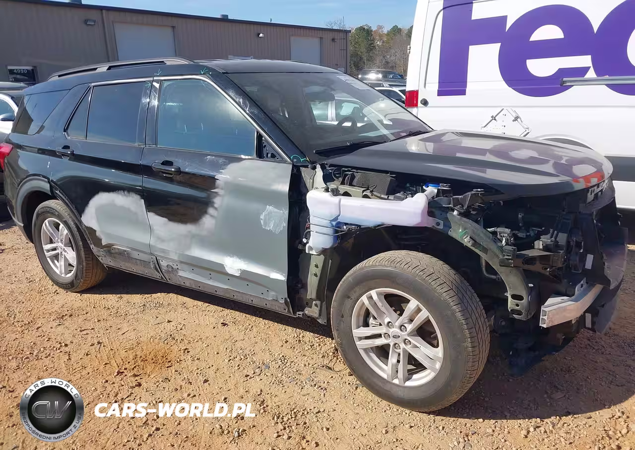 2023 Ford Explorer Xlt