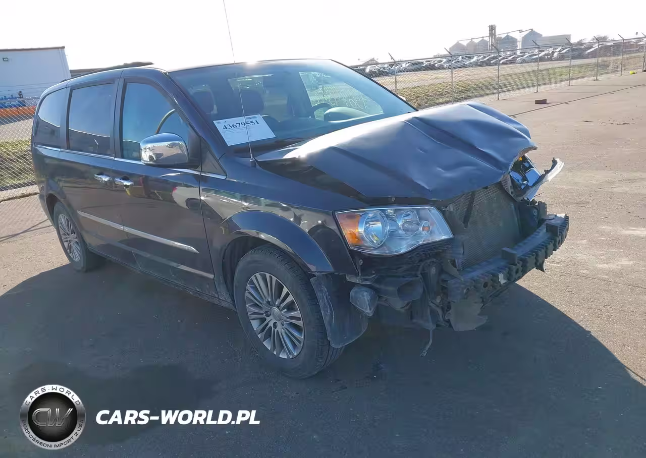 2013 Chrysler Town & Country Touring-L