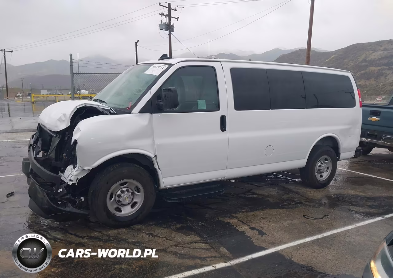 2025 Chevrolet Express Passenger Rwd 2500 Regular Wheelbase Ls VIN:1GAWGEFP4S1159844 - 14