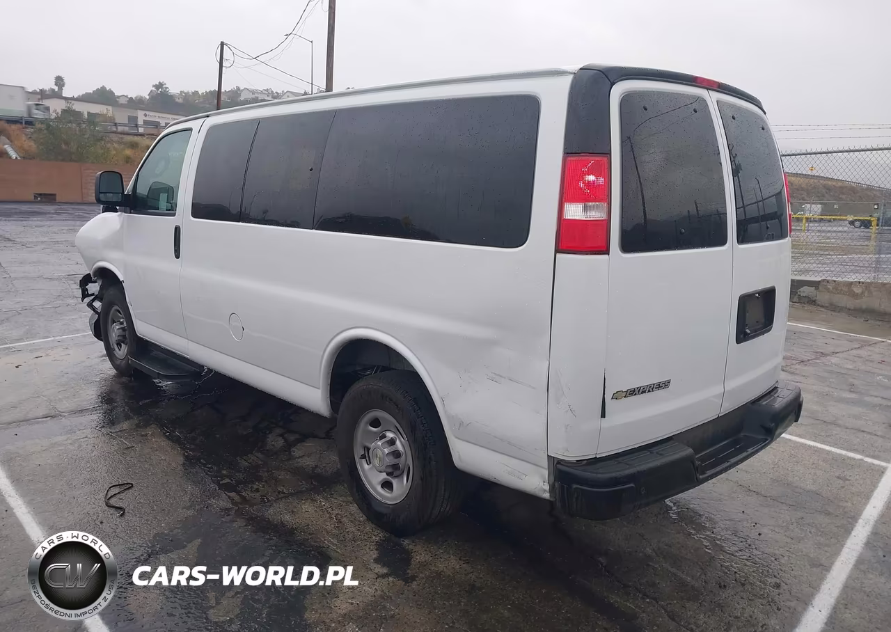 2025 Chevrolet Express Passenger Rwd 2500 Regular Wheelbase Ls VIN:1GAWGEFP4S1159844 - 3
