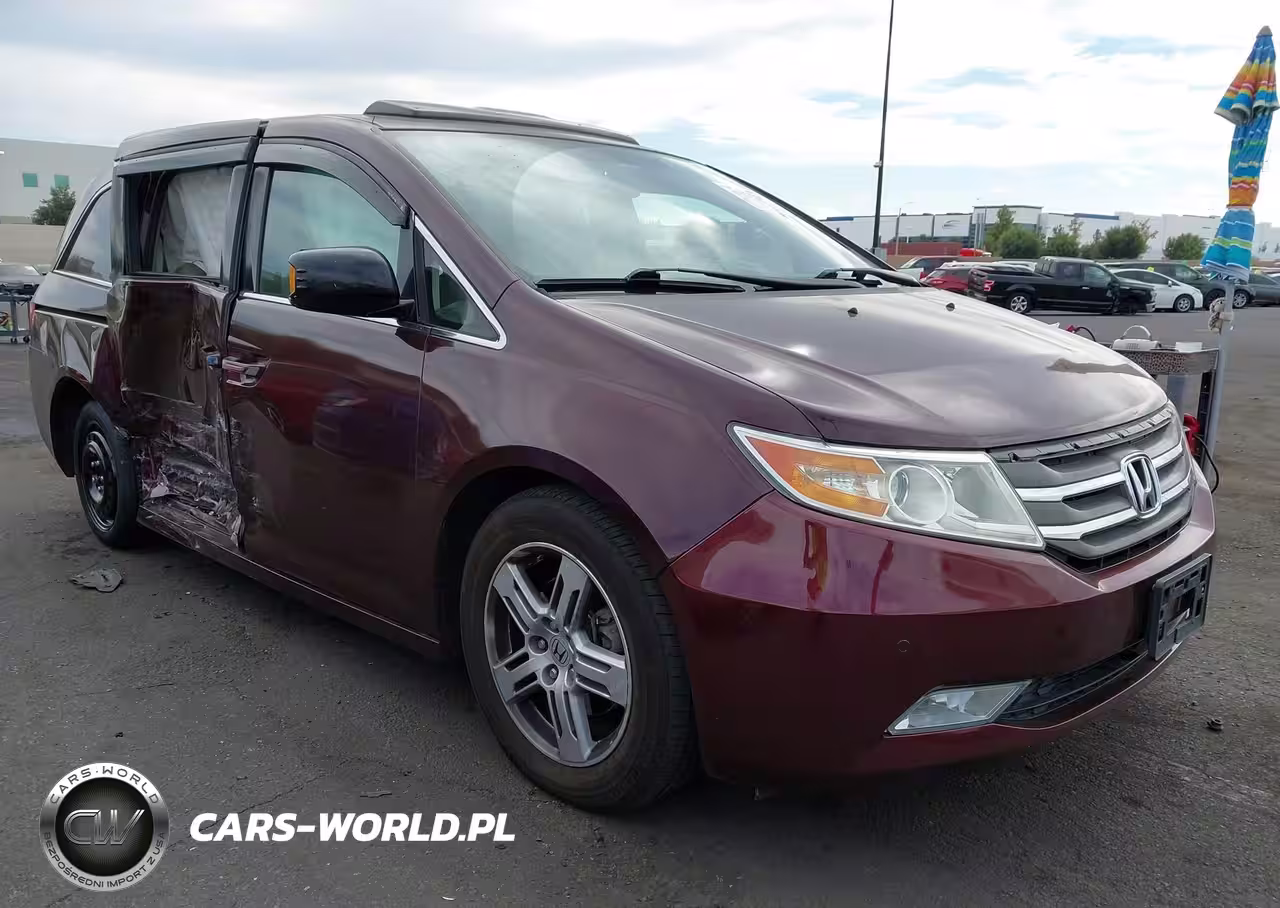 2013 Honda Odyssey Touring-Touring Elite