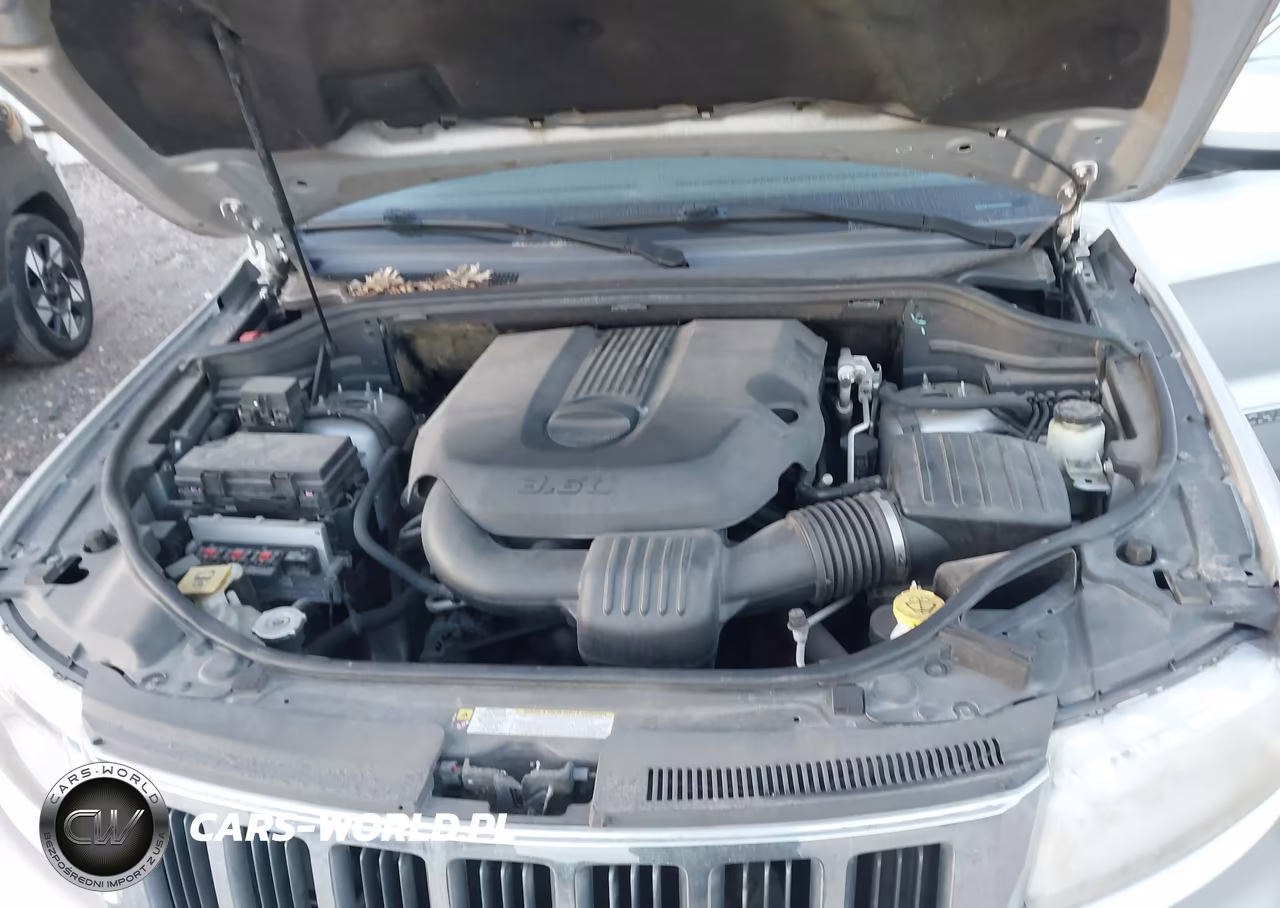 2012 Jeep Grand Cherokee Laredo VIN:1C4RJEAG5CC104015 - 10