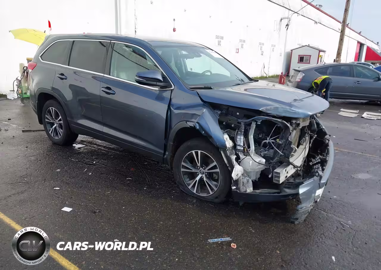 2019 Toyota Highlander Le