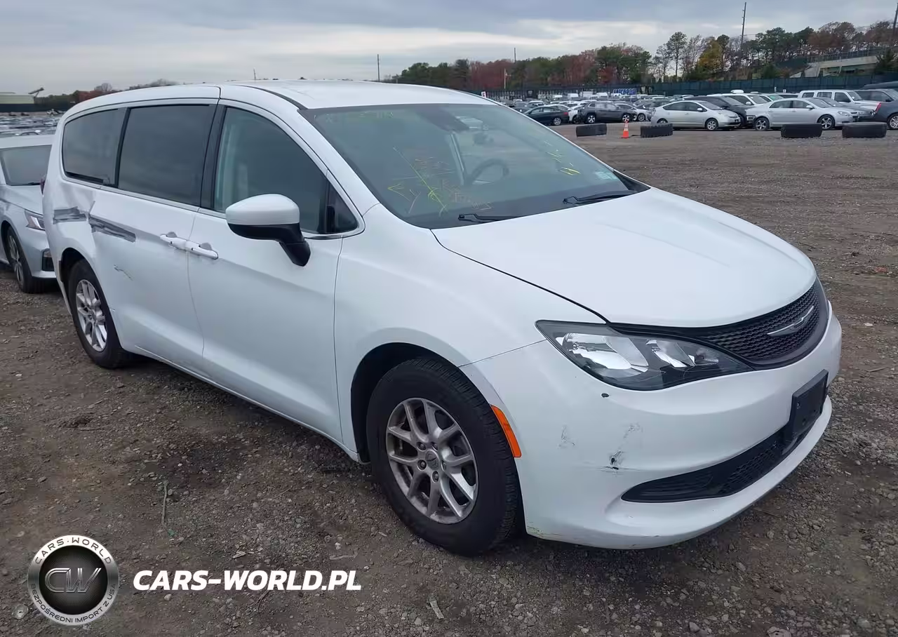 2022 Chrysler Voyager Lx