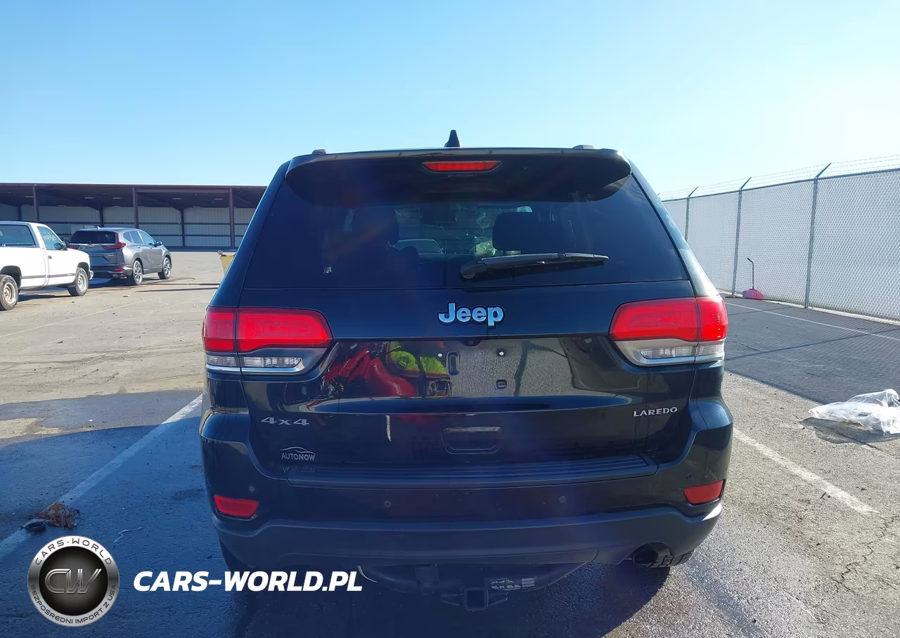 2018 Jeep Grand Cherokee Laredo E 4X4 VIN:1C4RJFAG5JC313046 - 17