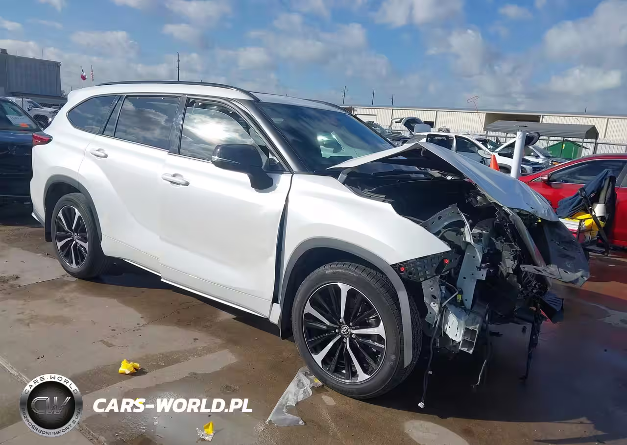 2022 Toyota Highlander Xse