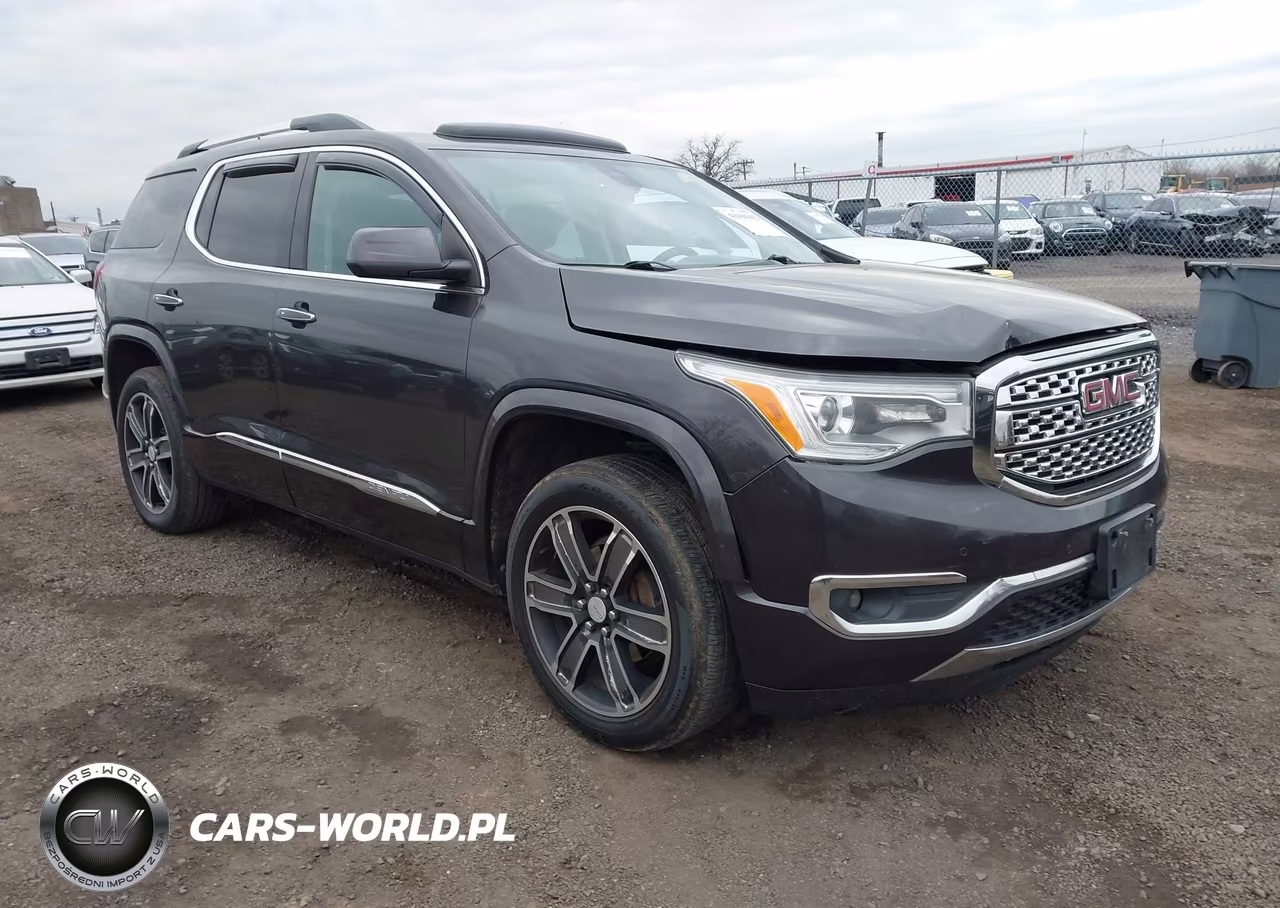 2017 GMC Acadia Denali – zdjęcie 1 z 16