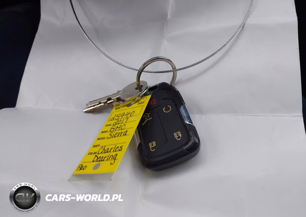 2017 GMC Acadia Denali VIN:1GKKNXLS8HZ120415 - 11