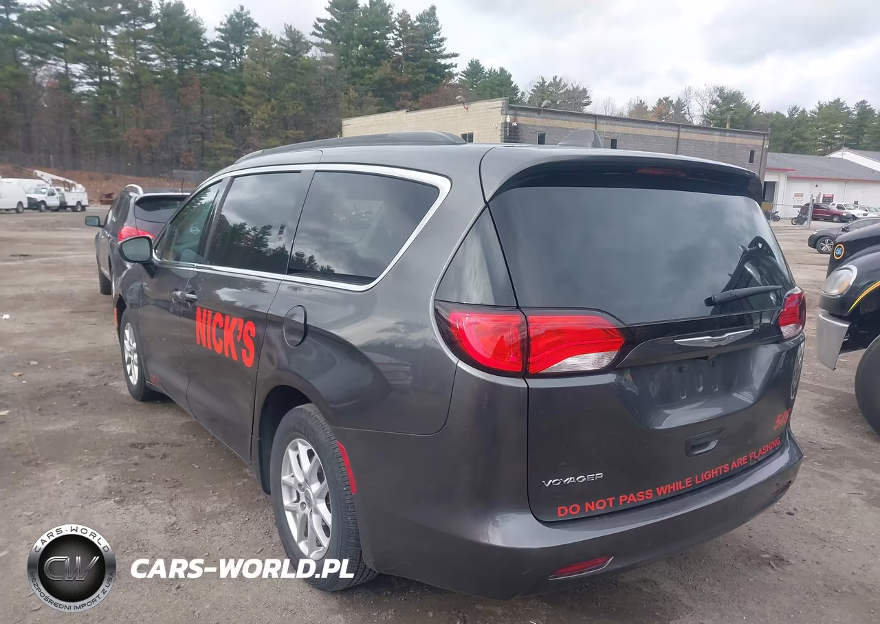 2021 Chrysler Voyager Lxi VIN:2C4RC1DG8MR527307 - 3