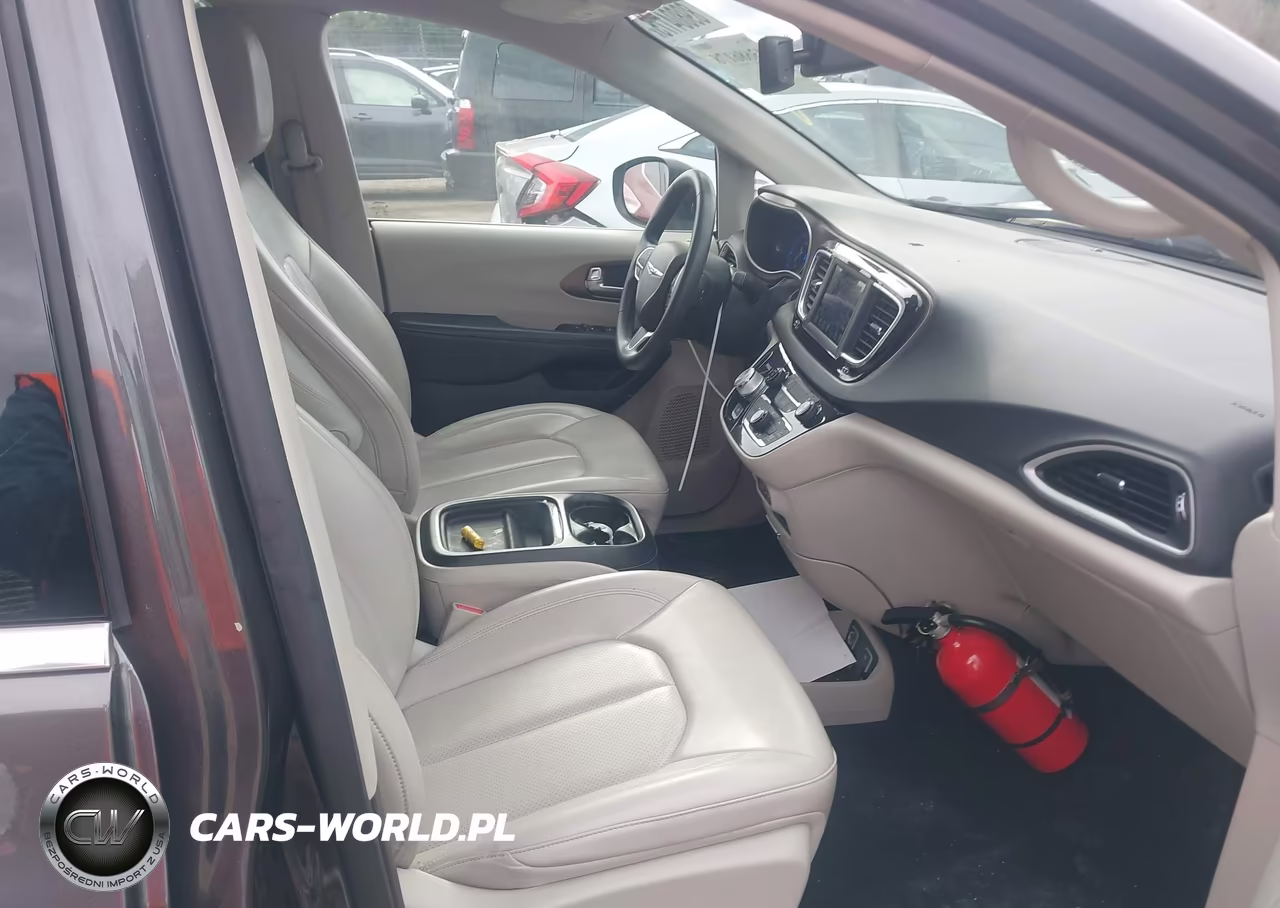2021 Chrysler Voyager Lxi VIN:2C4RC1DG8MR527307 - 5