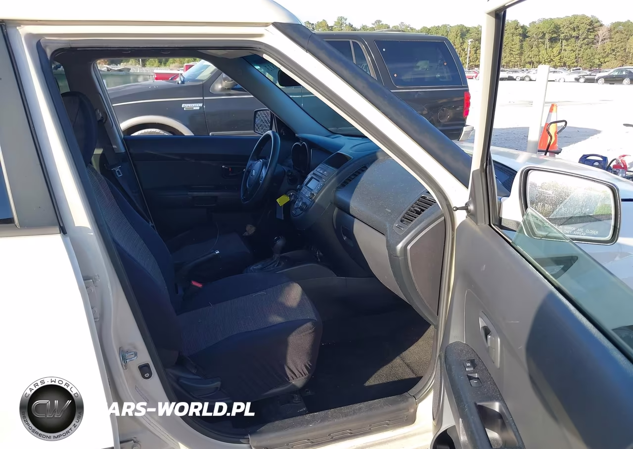 2013 Kia Soul VIN:KNDJT2A56D7530424 - 5
