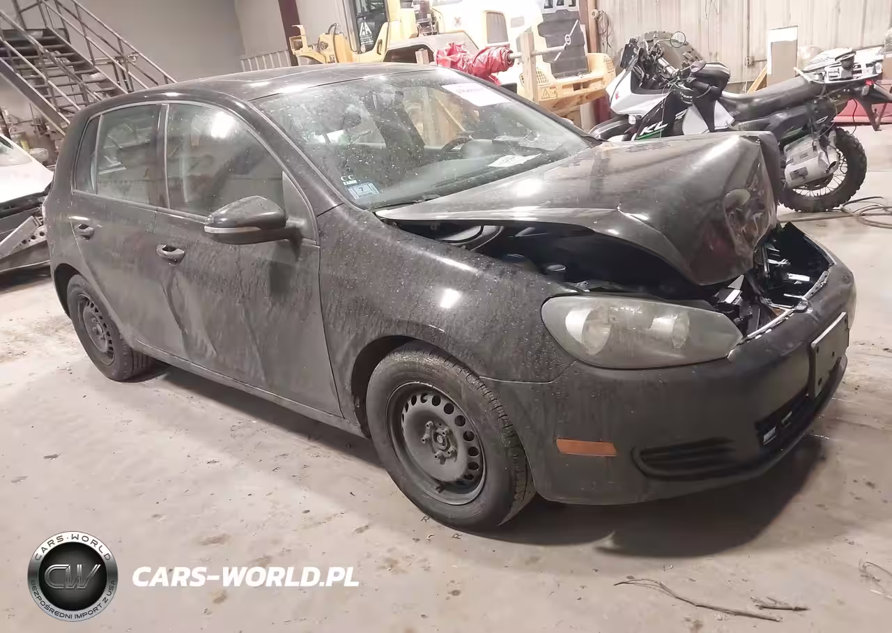 2010 Volkswagen Golf 4-Door