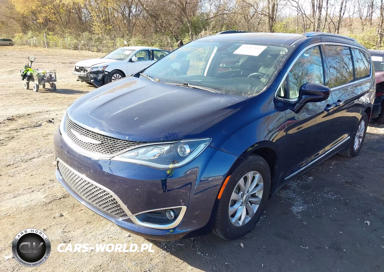 2018 Chrysler Pacifica Touring L VIN:2C4RC1BG6JR139412 - 2