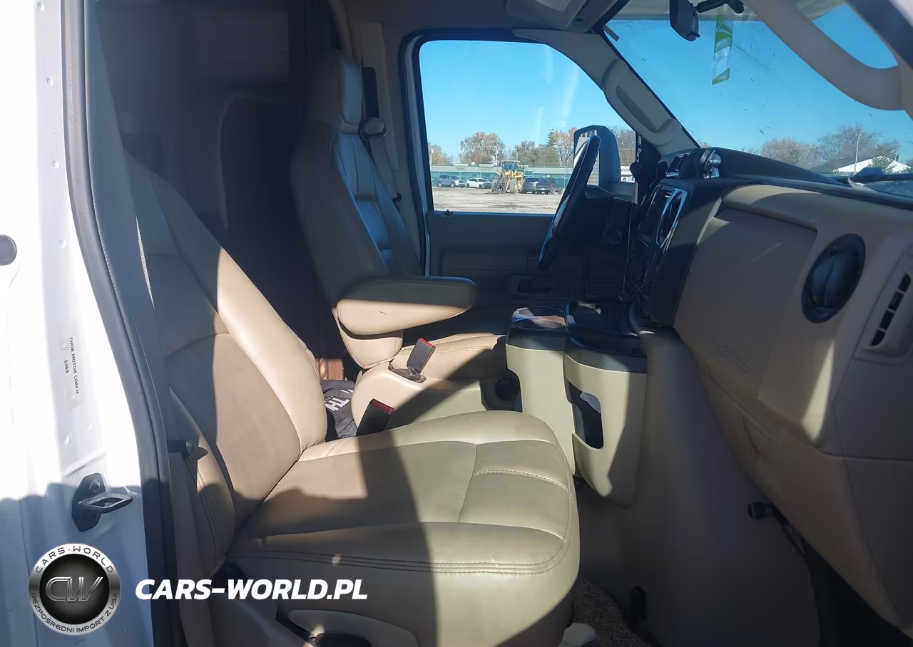 2017 Ford E-450 Cutaway VIN:1FDXE4FS9HDC17658 - 6