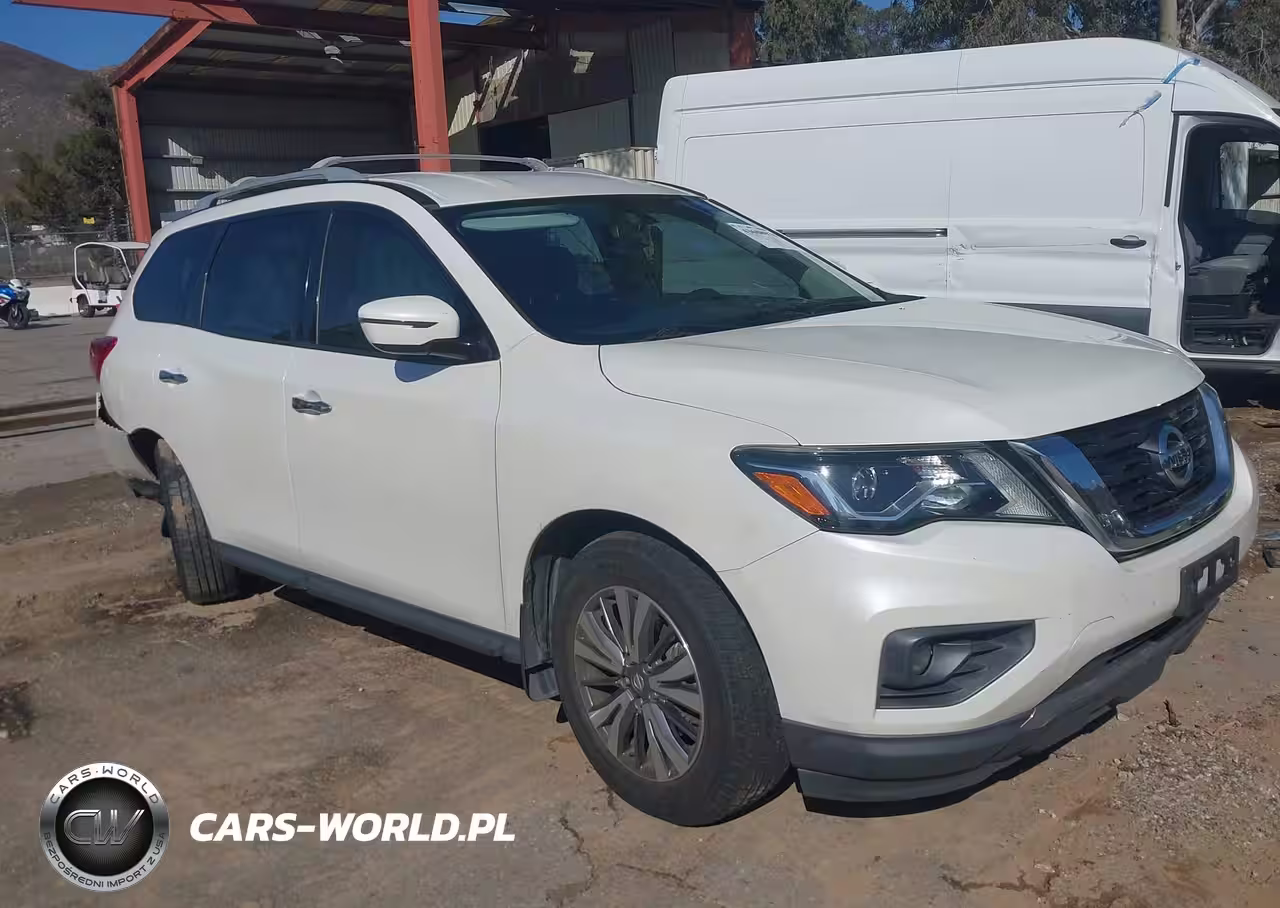 2018 Nissan Pathfinder Sv
