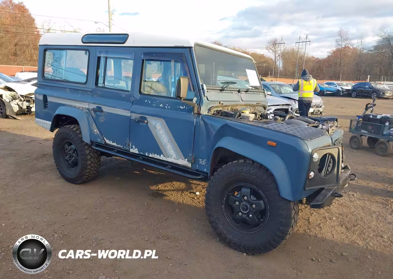 1974 Land Rover Defender