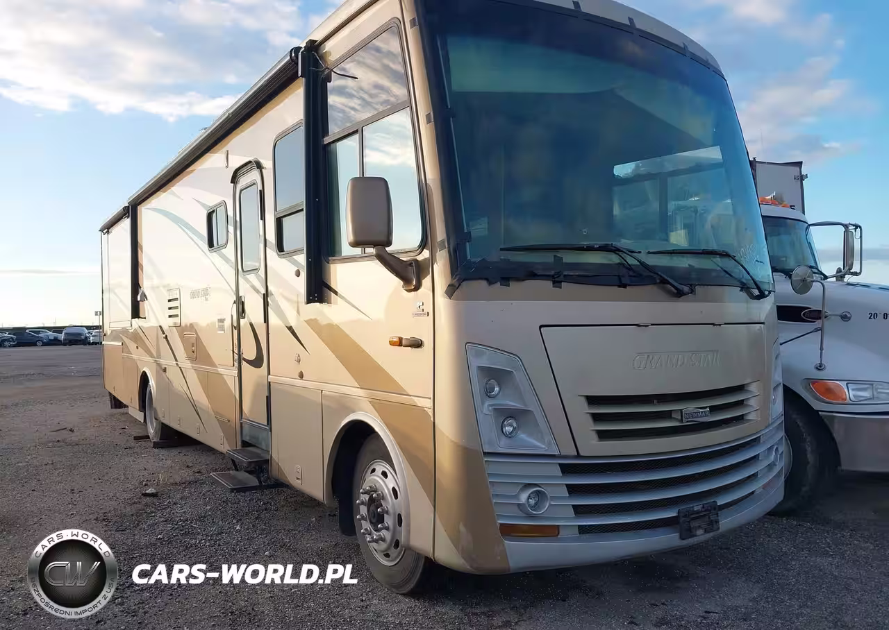 2008 Freightliner Chassis M Line Motor Home