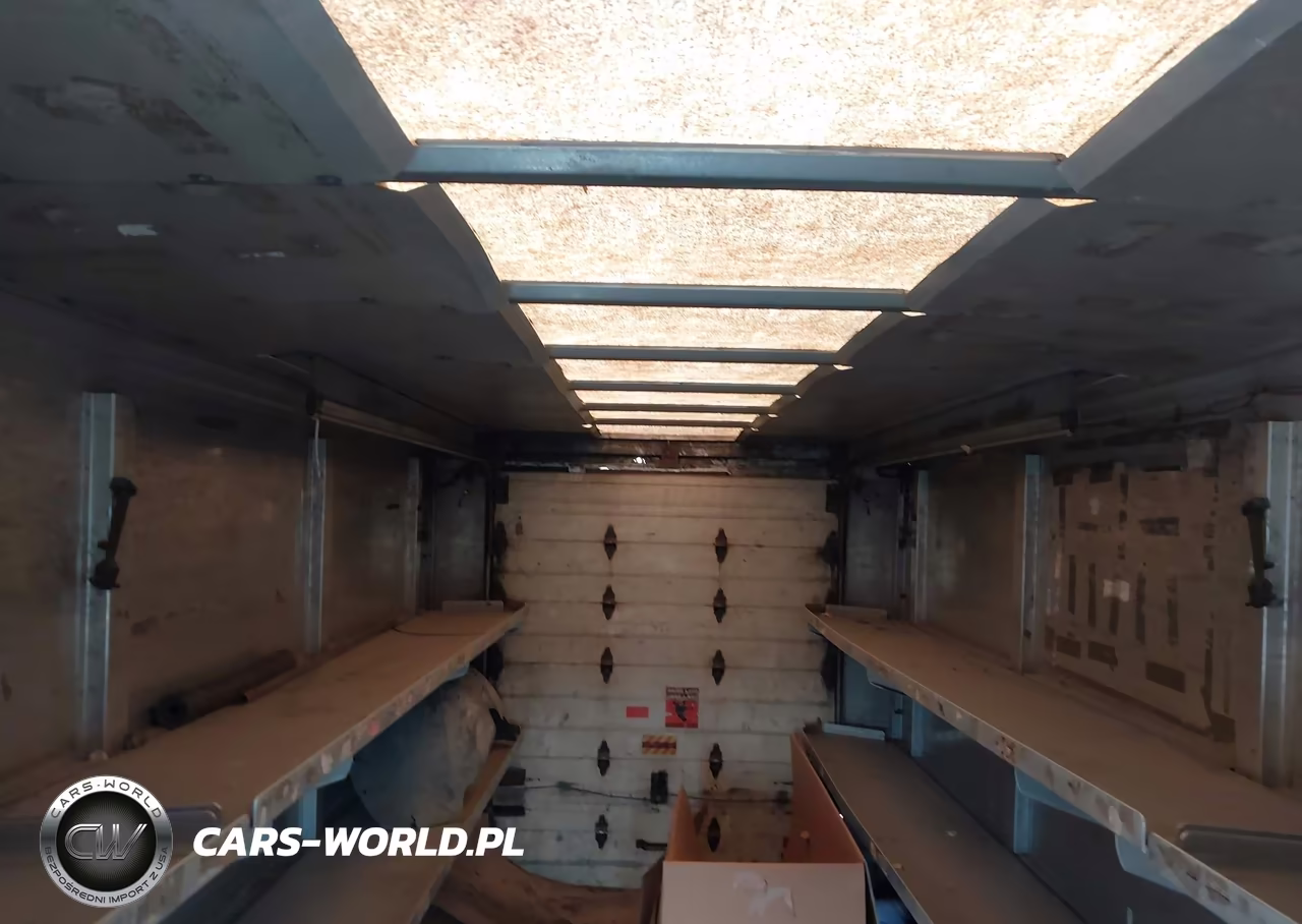 1998 Freightliner Chassis M Line Walk-In Van VIN:4UZA4FF4XWC902633 - 6