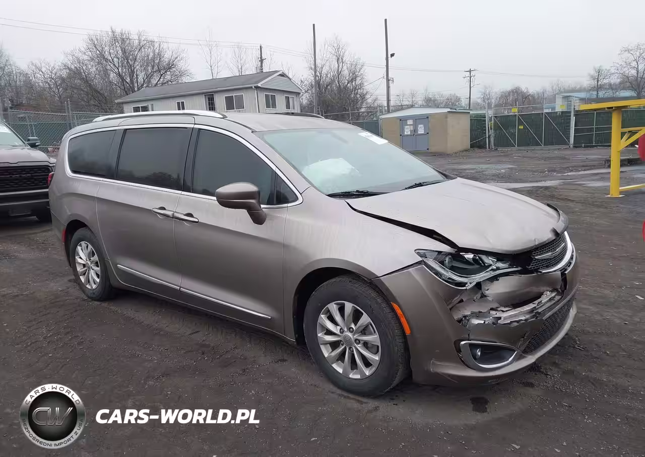 2018 Chrysler Pacifica Touring L