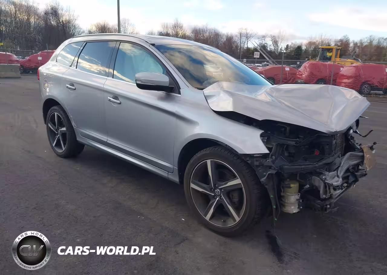 2015 Volvo Xc60 T6 R-Design Platinum