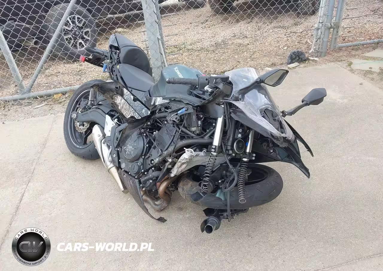 2025 Kawasaki Ex650 P