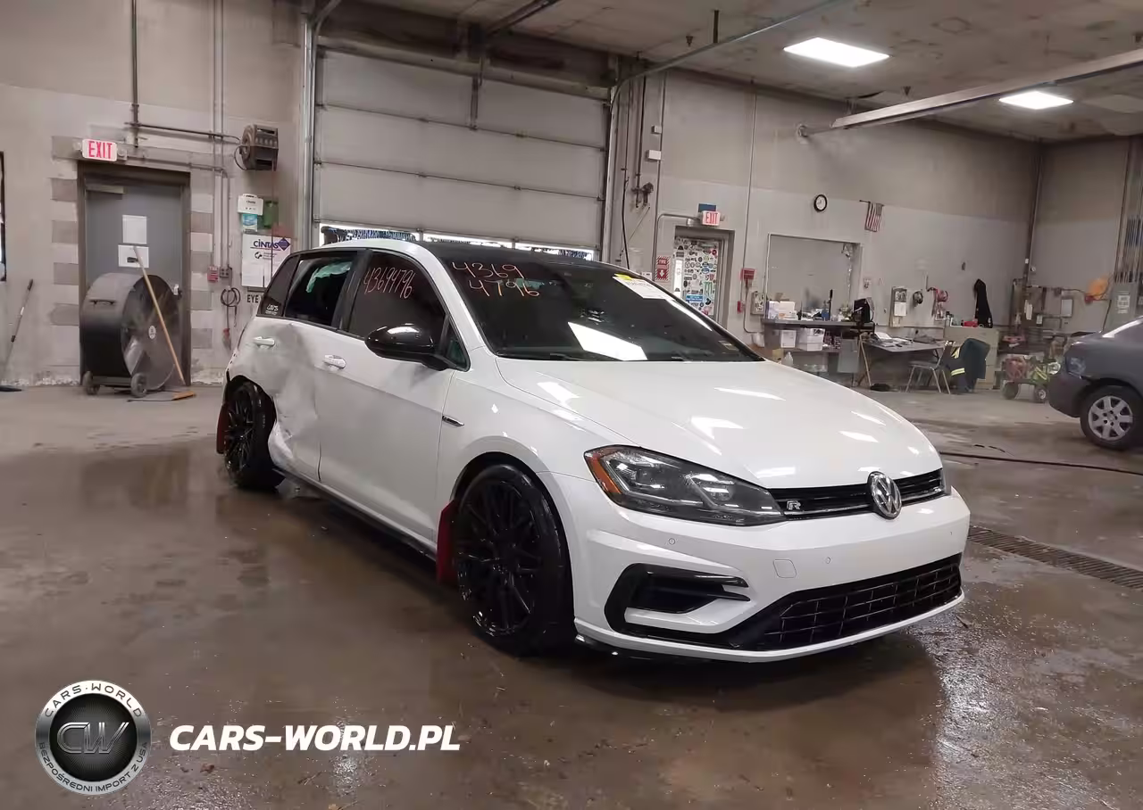 2018 Volkswagen Golf R 2.0T W-Dcc Navigation