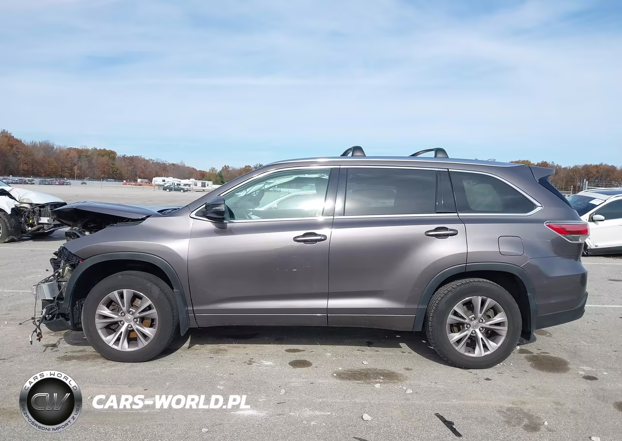2015 Toyota Highlander Xle V6 VIN:5TDJKRFH6FS191946 - 15