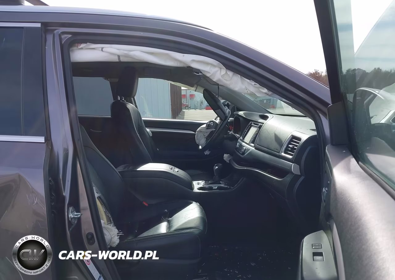 2015 Toyota Highlander Xle V6 VIN:5TDJKRFH6FS191946 - 5