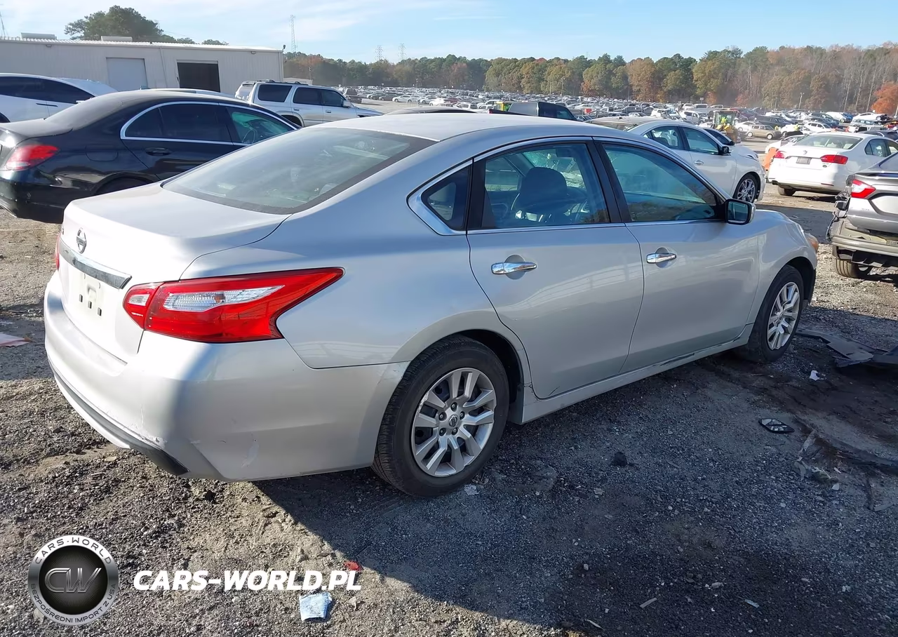 2016 Nissan Altima 2.5 S VIN:1N4AL3AP4GC265351 - 4