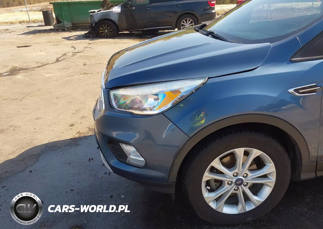2018 Ford Escape Se VIN:1FMCU0GD7JUC17013 - 18