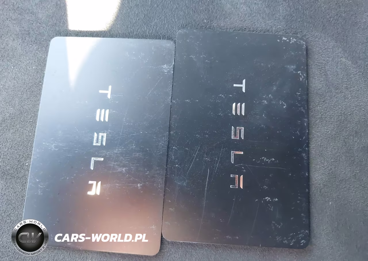 2024 Tesla Model Y Long Range Dual Motor All-Wheel Drive VIN:7SAYGDEE8RA237988 - 11