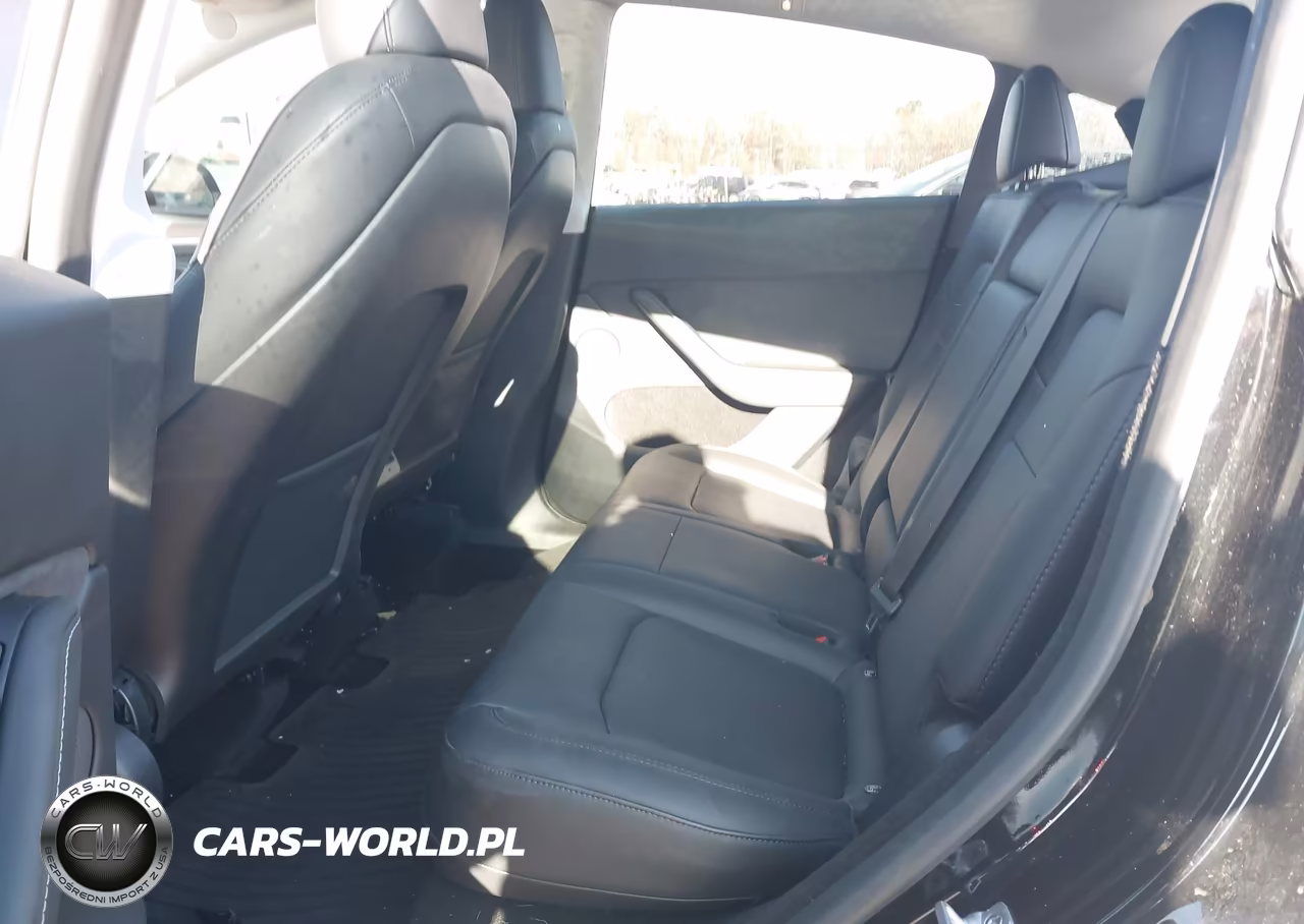 2024 Tesla Model Y Long Range Dual Motor All-Wheel Drive VIN:7SAYGDEE8RA237988 - 8
