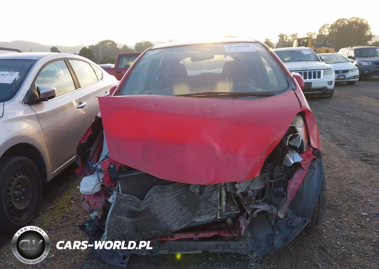 2010 Honda Fit Sport VIN:JHMGE8H41AC029169 - 13