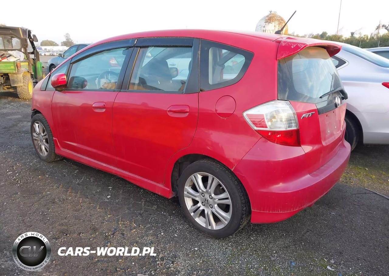 2010 Honda Fit Sport VIN:JHMGE8H41AC029169 - 3