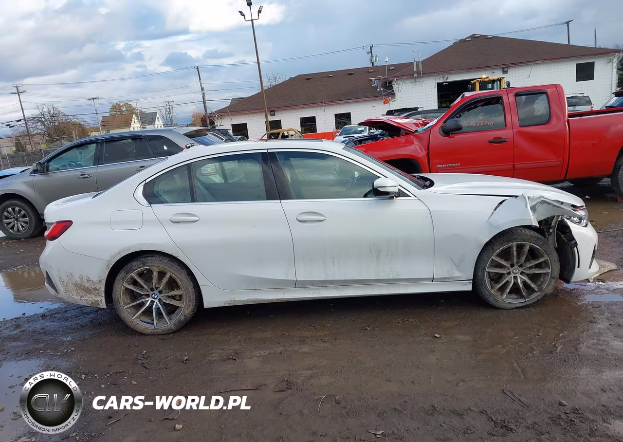 2019 BMW 330I xDrive VIN:3MW5R7J5XK8B00305 - 13