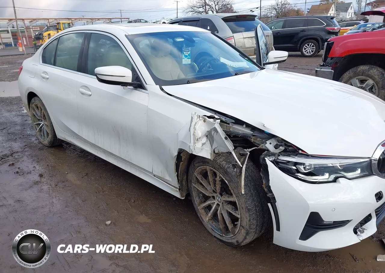 2019 BMW 330I xDrive VIN:3MW5R7J5XK8B00305 - 17
